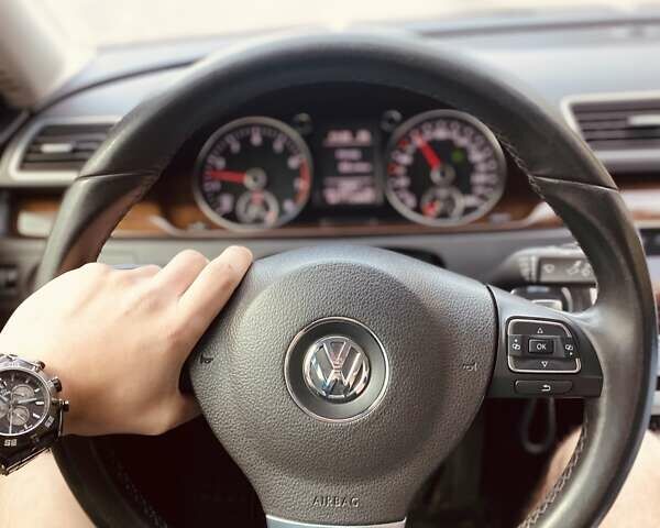 Чорний Фольксваген Пассат, об'ємом двигуна 1.8 л та пробігом 240 тис. км за 11500 $, фото 10 на Automoto.ua