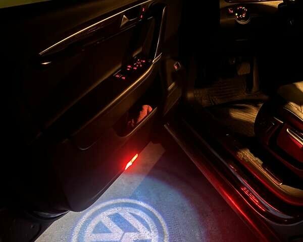 Чорний Фольксваген Пассат, об'ємом двигуна 1.8 л та пробігом 240 тис. км за 11500 $, фото 14 на Automoto.ua