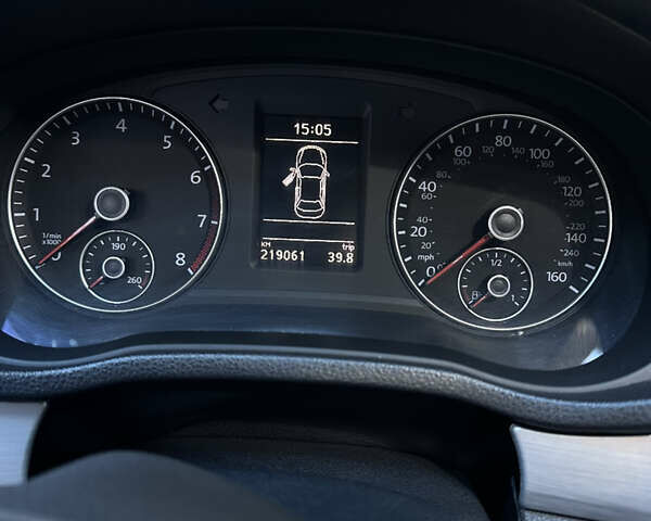 Фольксваген Пассат 2012 в Броварах на Automoto.ua Черный Фольксваген Пассат, объемом двигателя 2.48 л и пробегом 219 тыс. км за 9500 $, фото 7 на Automoto.ua