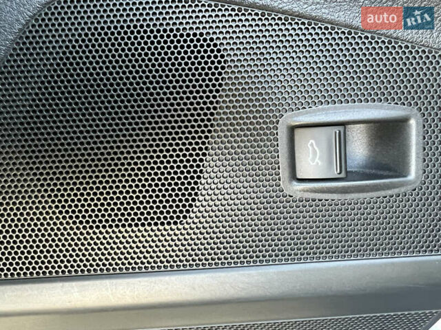 Черный Фольксваген Пассат, объемом двигателя 1.97 л и пробегом 228 тыс. км за 12000 $, фото 31 на Automoto.ua