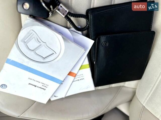 Черный Фольксваген Пассат, объемом двигателя 2.5 л и пробегом 240 тыс. км за 11400 $, фото 8 на Automoto.ua