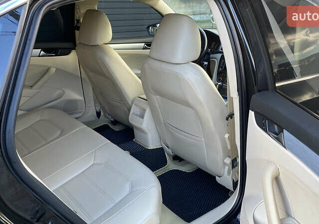 Черный Фольксваген Пассат, объемом двигателя 2.5 л и пробегом 248 тыс. км за 9100 $, фото 24 на Automoto.ua