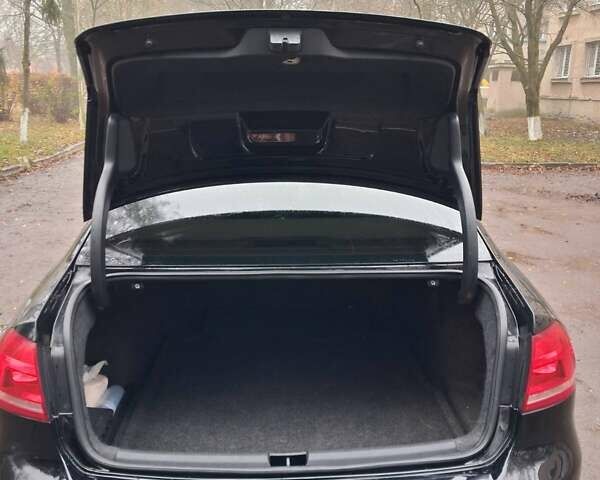 Черный Фольксваген Пассат, объемом двигателя 2.48 л и пробегом 183 тыс. км за 10500 $, фото 17 на Automoto.ua