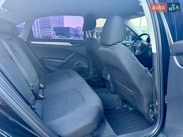 Черный Фольксваген Пассат, объемом двигателя 2.5 л и пробегом 247 тыс. км за 9200 $, фото 15 на Automoto.ua