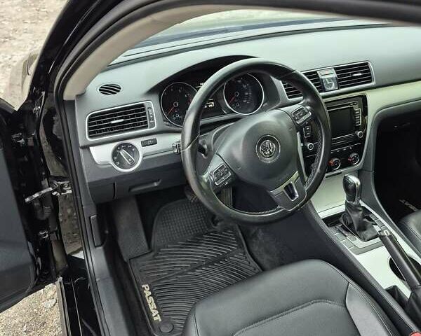 Черный Фольксваген Пассат, объемом двигателя 2.48 л и пробегом 250 тыс. км за 10500 $, фото 12 на Automoto.ua