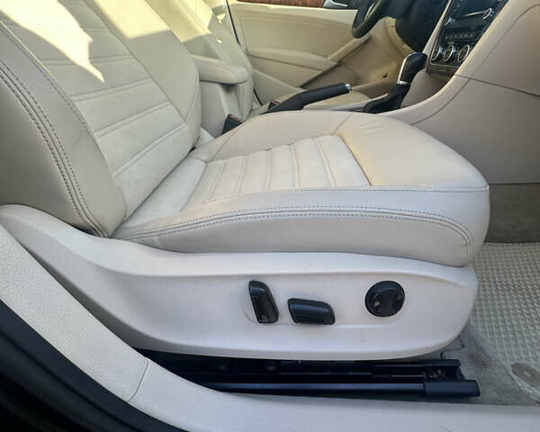 Черный Фольксваген Пассат, объемом двигателя 2.48 л и пробегом 260 тыс. км за 9800 $, фото 11 на Automoto.ua