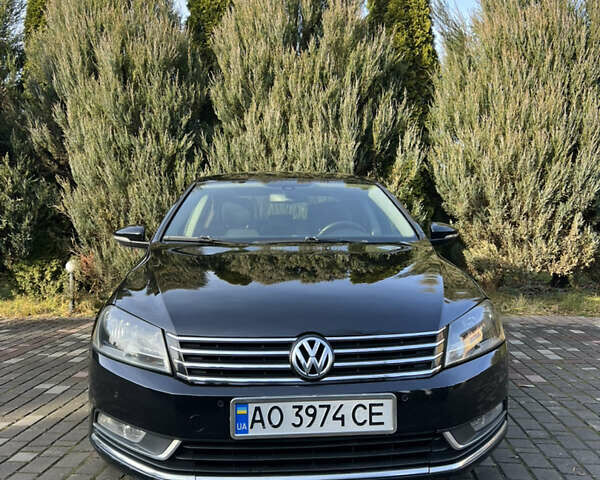 Черный Фольксваген Пассат, объемом двигателя 1.97 л и пробегом 228 тыс. км за 12000 $, фото 3 на Automoto.ua