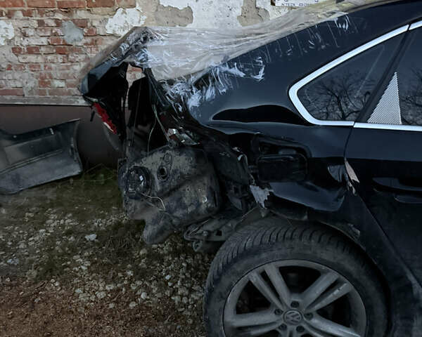 Чорний Фольксваген Пассат, об'ємом двигуна 1.97 л та пробігом 205 тис. км за 5500 $, фото 7 на Automoto.ua