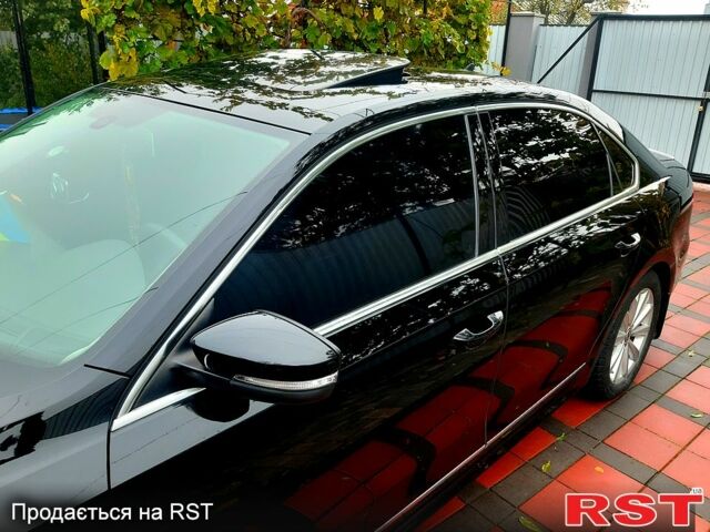 Черный Фольксваген Пассат, объемом двигателя 2.5 л и пробегом 218 тыс. км за 11999 $, фото 4 на Automoto.ua