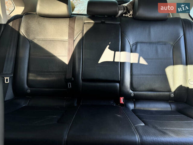 Черный Фольксваген Пассат, объемом двигателя 1.8 л и пробегом 280 тыс. км за 11300 $, фото 12 на Automoto.ua