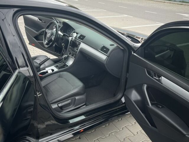 Черный Фольксваген Пассат, объемом двигателя 2.48 л и пробегом 191 тыс. км за 12100 $, фото 5 на Automoto.ua