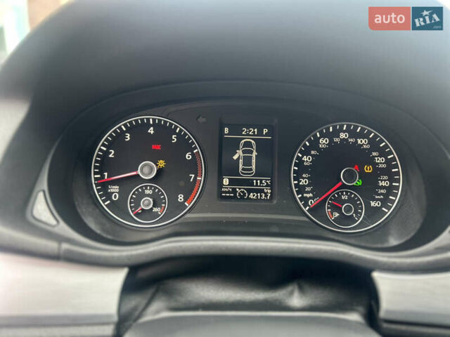Черный Фольксваген Пассат, объемом двигателя 2.48 л и пробегом 247 тыс. км за 9900 $, фото 3 на Automoto.ua