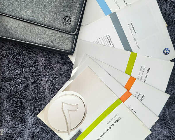 Черный Фольксваген Пассат, объемом двигателя 2.48 л и пробегом 208 тыс. км за 10500 $, фото 19 на Automoto.ua