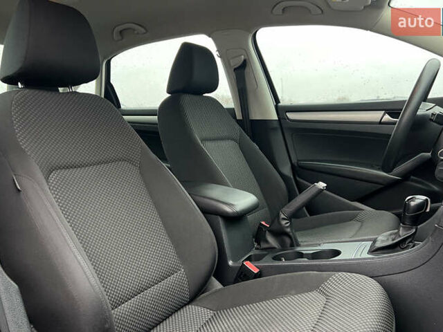 Чорний Фольксваген Пассат, об'ємом двигуна 2.48 л та пробігом 131 тис. км за 10200 $, фото 15 на Automoto.ua