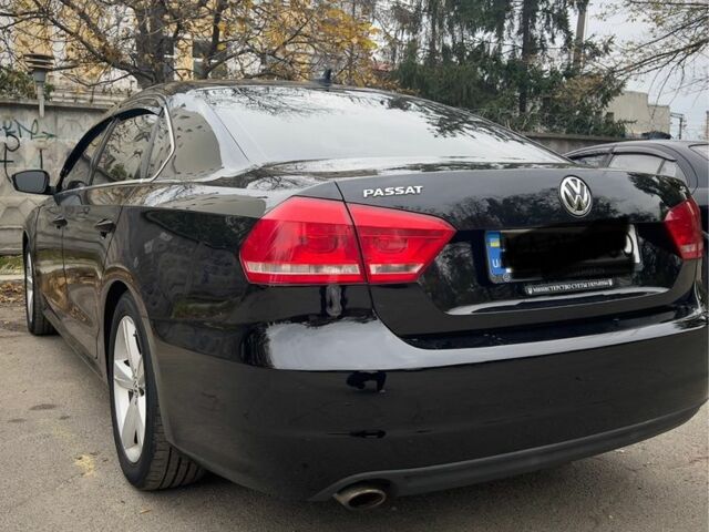 Черный Фольксваген Пассат, объемом двигателя 2.48 л и пробегом 191 тыс. км за 12100 $, фото 7 на Automoto.ua