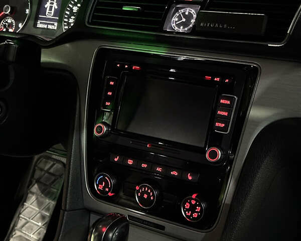 Черный Фольксваген Пассат, объемом двигателя 2 л и пробегом 228 тыс. км за 10990 $, фото 15 на Automoto.ua