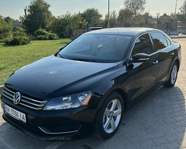 Черный Фольксваген Пассат, объемом двигателя 2.48 л и пробегом 136 тыс. км за 11800 $, фото 3 на Automoto.ua