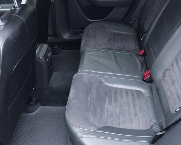 Чорний Фольксваген Пассат, об'ємом двигуна 1.97 л та пробігом 276 тис. км за 12200 $, фото 35 на Automoto.ua