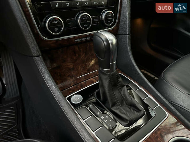 Чорний Фольксваген Пассат, об'ємом двигуна 2 л та пробігом 128 тис. км за 11300 $, фото 36 на Automoto.ua