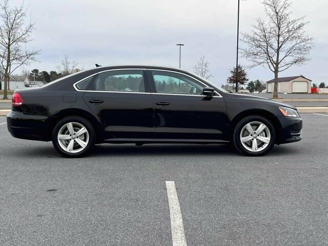 Черный Фольксваген Пассат, объемом двигателя 2.5 л и пробегом 89 тыс. км за 3500 $, фото 5 на Automoto.ua