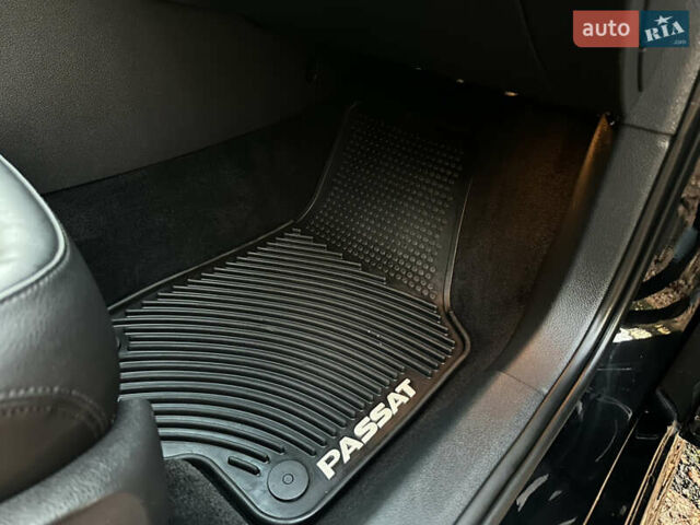 Чорний Фольксваген Пассат, об'ємом двигуна 2 л та пробігом 128 тис. км за 11300 $, фото 54 на Automoto.ua