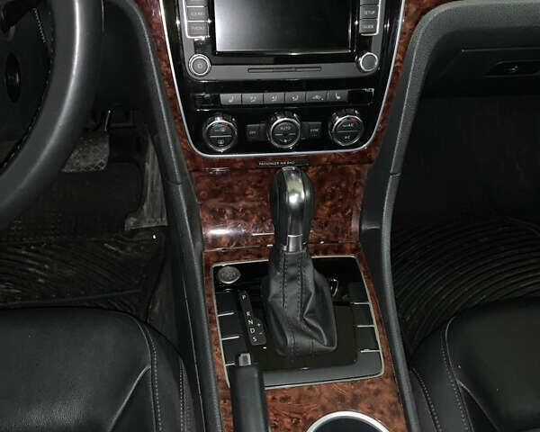 Чорний Фольксваген Пассат, об'ємом двигуна 2.48 л та пробігом 82 тис. км за 12500 $, фото 6 на Automoto.ua