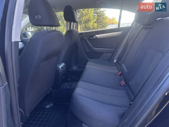 Черный Фольксваген Пассат, объемом двигателя 2 л и пробегом 267 тыс. км за 11500 $, фото 40 на Automoto.ua