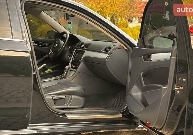 Черный Фольксваген Пассат, объемом двигателя 2.5 л и пробегом 266 тыс. км за 8800 $, фото 11 на Automoto.ua