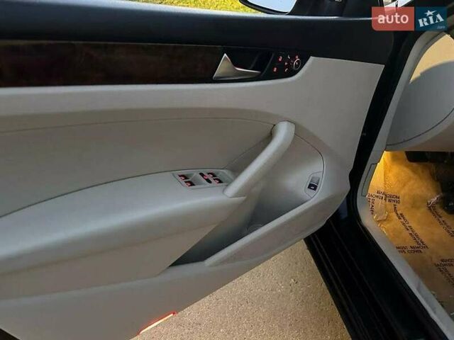 Чорний Фольксваген Пассат, об'ємом двигуна 2 л та пробігом 116 тис. км за 2400 $, фото 8 на Automoto.ua