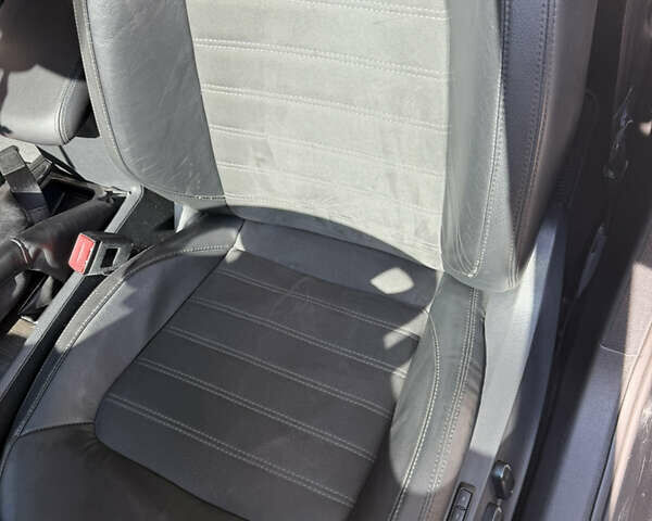 Черный Фольксваген Пассат, объемом двигателя 2.48 л и пробегом 260 тыс. км за 12000 $, фото 20 на Automoto.ua