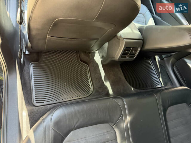 Черный Фольксваген Пассат, объемом двигателя 2.48 л и пробегом 260 тыс. км за 12000 $, фото 23 на Automoto.ua