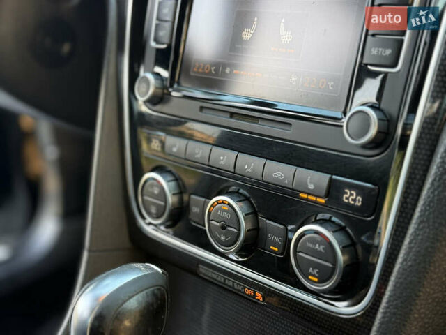 Черный Фольксваген Пассат, объемом двигателя 2 л и пробегом 230 тыс. км за 10999 $, фото 19 на Automoto.ua