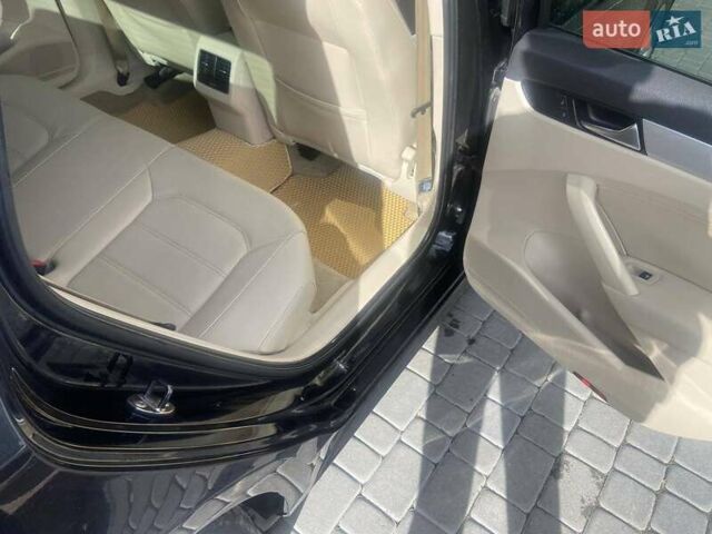 Чорний Фольксваген Пассат, об'ємом двигуна 2.5 л та пробігом 170 тис. км за 10200 $, фото 11 на Automoto.ua