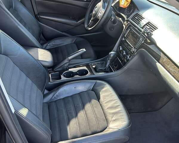 Черный Фольксваген Пассат, объемом двигателя 1.8 л и пробегом 240 тыс. км за 11300 $, фото 18 на Automoto.ua