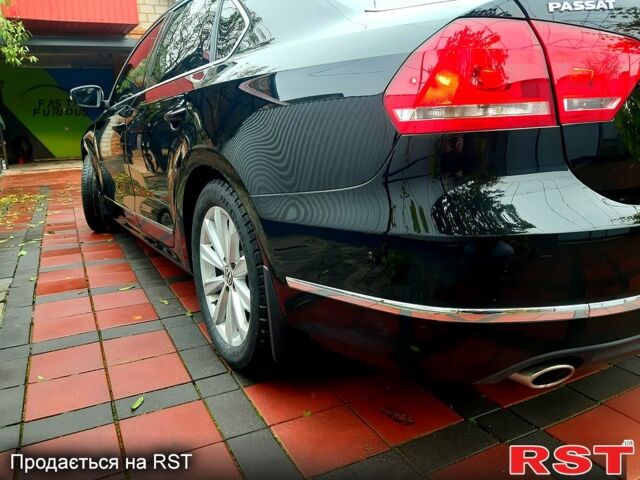 Черный Фольксваген Пассат, объемом двигателя 2.5 л и пробегом 218 тыс. км за 11999 $, фото 7 на Automoto.ua