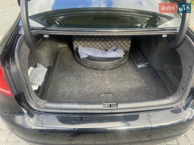Чорний Фольксваген Пассат, об'ємом двигуна 2.5 л та пробігом 170 тис. км за 10200 $, фото 15 на Automoto.ua
