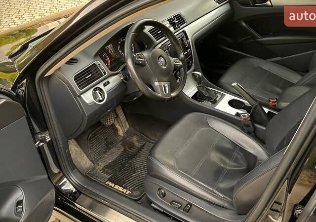 Черный Фольксваген Пассат, объемом двигателя 2.5 л и пробегом 266 тыс. км за 8800 $, фото 21 на Automoto.ua