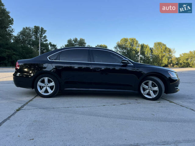 Черный Фольксваген Пассат, объемом двигателя 2.48 л и пробегом 208 тыс. км за 10500 $, фото 10 на Automoto.ua