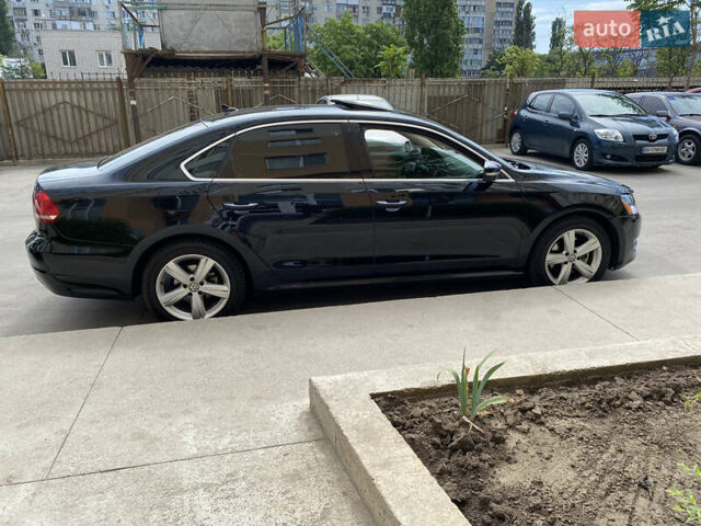 Чорний Фольксваген Пассат, об'ємом двигуна 2.48 л та пробігом 242 тис. км за 11000 $, фото 13 на Automoto.ua