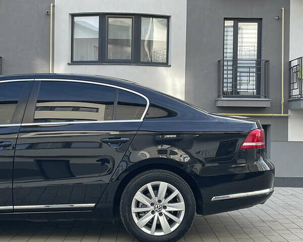 Фольксваген Пассат 2013 в Мукачеве на Automoto.ua Черный Фольксваген Пассат, объемом двигателя 1.97 л и пробегом 290 тыс. км за 10500 $, фото 8 на Automoto.ua