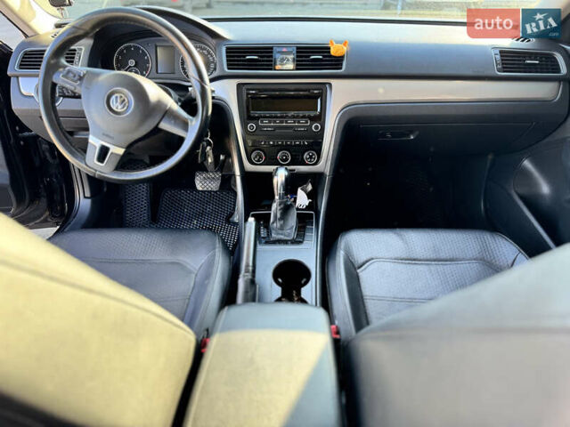 Черный Фольксваген Пассат, объемом двигателя 1.8 л и пробегом 280 тыс. км за 11300 $, фото 6 на Automoto.ua