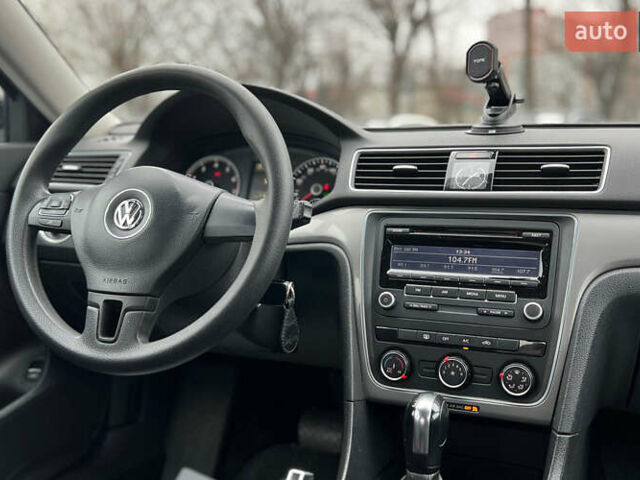 Чорний Фольксваген Пассат, об'ємом двигуна 2.48 л та пробігом 131 тис. км за 10200 $, фото 16 на Automoto.ua