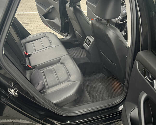 Чорний Фольксваген Пассат, об'ємом двигуна 2.48 л та пробігом 191 тис. км за 12100 $, фото 8 на Automoto.ua