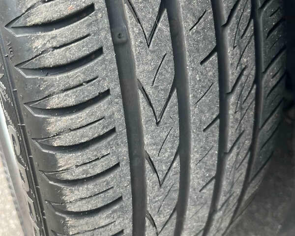 Фольксваген Пассат 2013 в Киеве на Automoto.ua Черный Фольксваген Пассат, объемом двигателя 2.5 л и пробегом 240 тыс. км за 10000 $, фото 19 на Automoto.ua