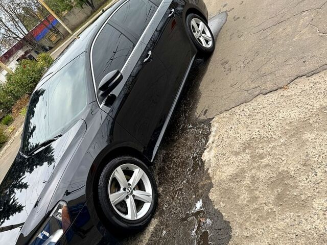 Черный Фольксваген Пассат, объемом двигателя 2.5 л и пробегом 316 тыс. км за 10000 $, фото 3 на Automoto.ua