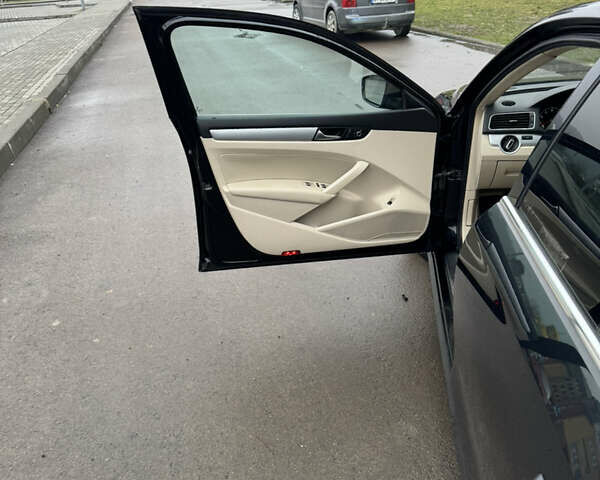 Чорний Фольксваген Пассат, об'ємом двигуна 2.48 л та пробігом 136 тис. км за 9100 $, фото 11 на Automoto.ua