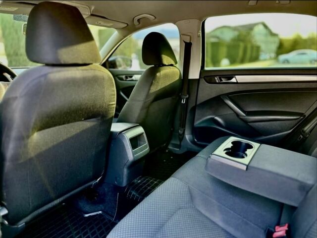 Черный Фольксваген Пассат, объемом двигателя 2.5 л и пробегом 268 тыс. км за 9500 $, фото 5 на Automoto.ua