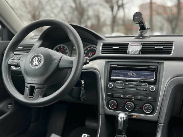 Черный Фольксваген Пассат, объемом двигателя 2.5 л и пробегом 131 тыс. км за 10200 $, фото 16 на Automoto.ua