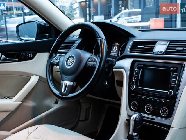 Чорний Фольксваген Пассат, об'ємом двигуна 2.5 л та пробігом 211 тис. км за 10300 $, фото 17 на Automoto.ua