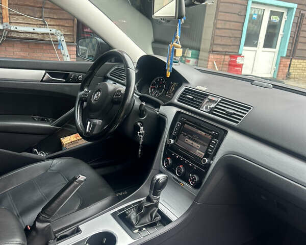 Черный Фольксваген Пассат, объемом двигателя 2.48 л и пробегом 247 тыс. км за 9900 $, фото 36 на Automoto.ua